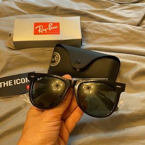 NEW Ray ban black classic 2140 54 mm wayfarer